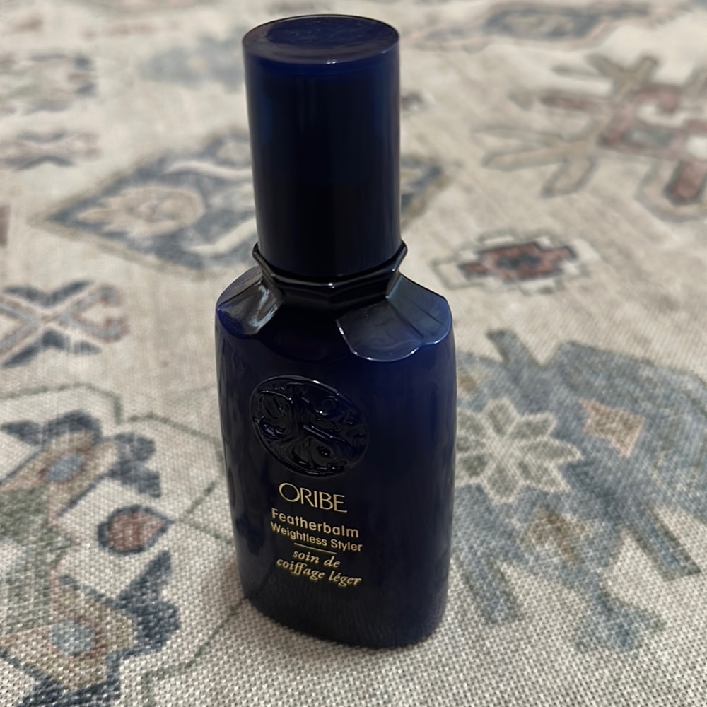 oribe featherbalm weightless styler